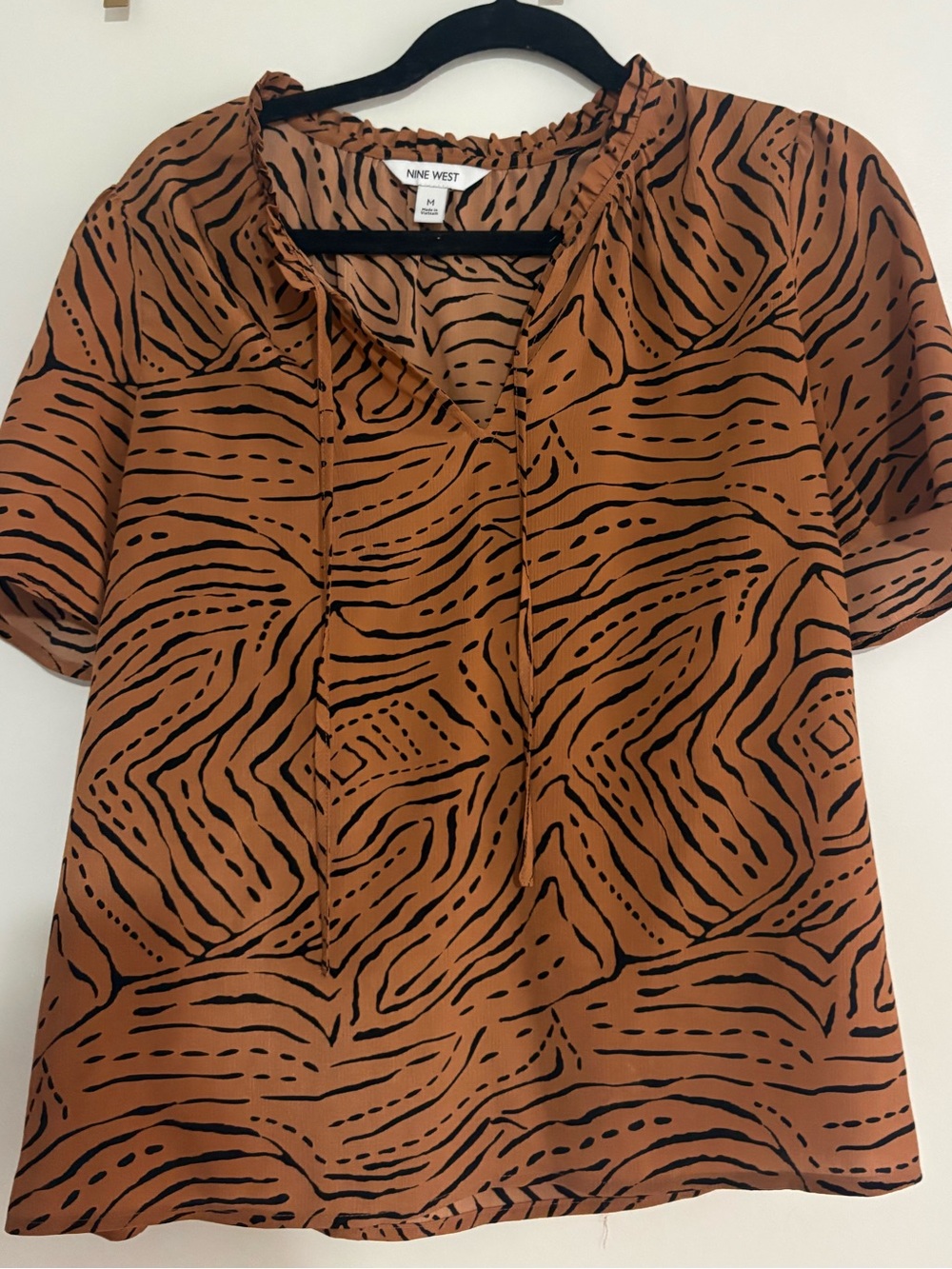 Nine West Rust & Black Animal-Print Short Sleeve Blouse